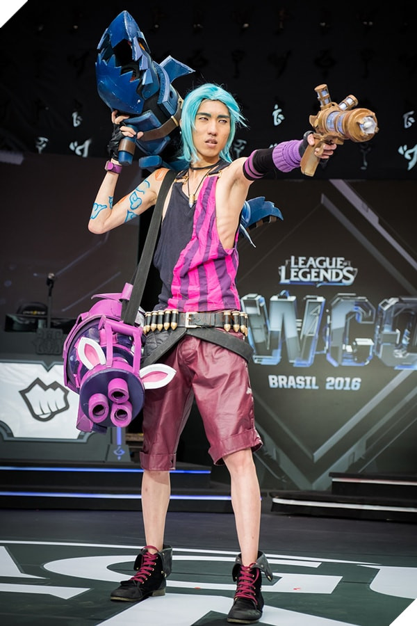 IWCQ 2016: 'Cười bể bụng' với các thánh cosplay tại Brazil 6