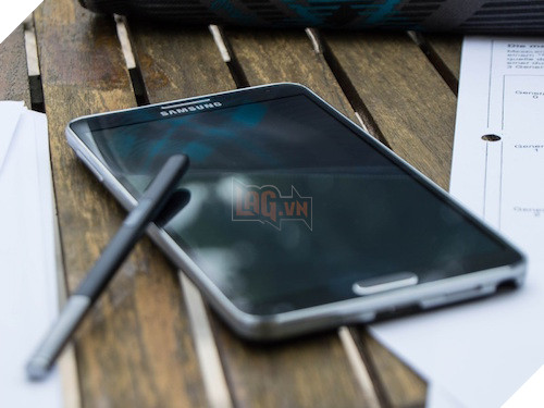 Người dùng smartphone Android phải xoá ngay 13 ứng dụng này. 