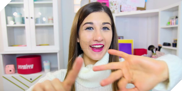 
Nhờ Backstage các ngôi sao YouTube xinh đẹp như thế này sẽ có nhiều cơ hội giao lưu hơn với fan
