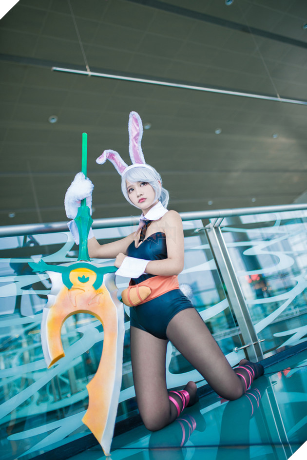 LMHT: Dược Dược khoe dáng chuẩn với cosplay Riven Thỏ Ngọc