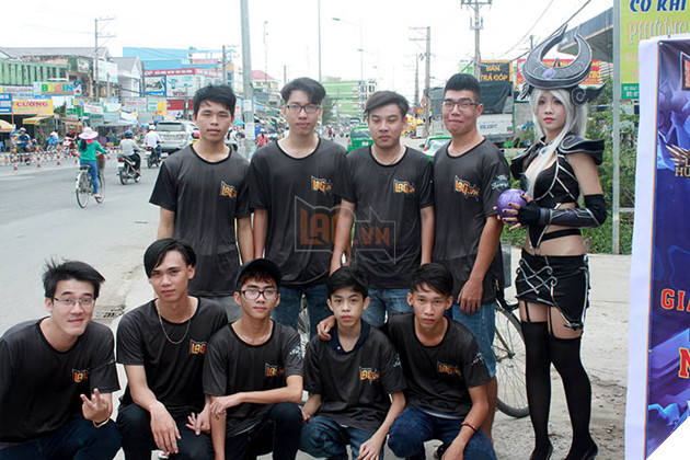 Giải đấu Liên Minh Huyền Thoại Luna Net Quý III Ngày 2 - Syndra xuất hiện 2