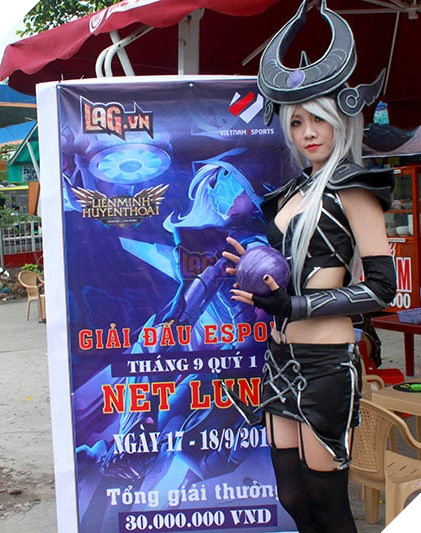 Giải đấu Liên Minh Huyền Thoại Luna Net Quý III Ngày 2 - Syndra xuất hiện