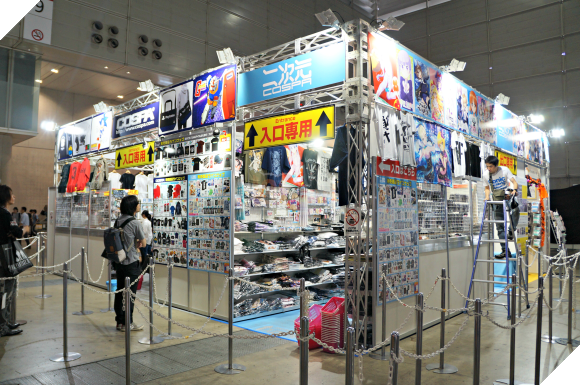 Hoa mắt với đủ mọi loại hàng hóa được bày bán ở Tokyo Game Show 2016