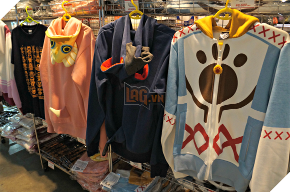 Hoa mắt với đủ mọi loại hàng hóa được bày bán ở Tokyo Game Show 2016