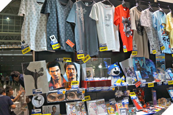 Hoa mắt với đủ mọi loại hàng hóa được bày bán ở Tokyo Game Show 2016