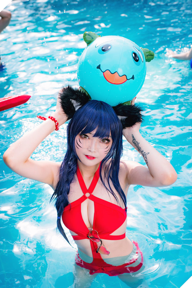 Đốt mắt với bộ ảnh cosplay Tiệc Bể Bơi của các nữ tướng Liên Minh Huyền Thoại