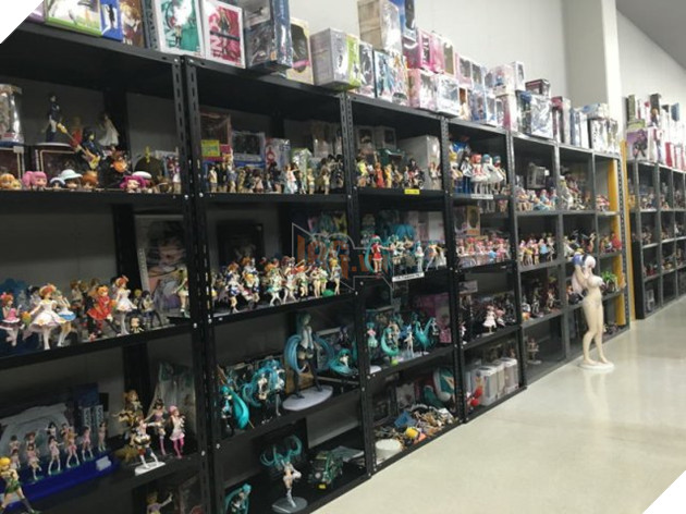 Bái phục vị CEO giàu có, bỏ ra hơn 20 năm sưu tập 30,000 món đồ anime/phim