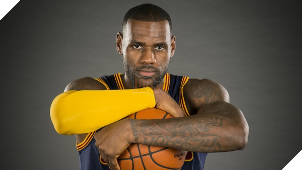 Mark Wahlberg và ngôi sao bóng rổ LeBron James có thể cùng thực hiện một bộ phim 2