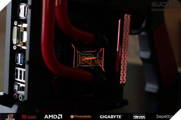 Ngất ngây với bộ case máy tính được mod thành hình súng ba-zét cực đẹp 4