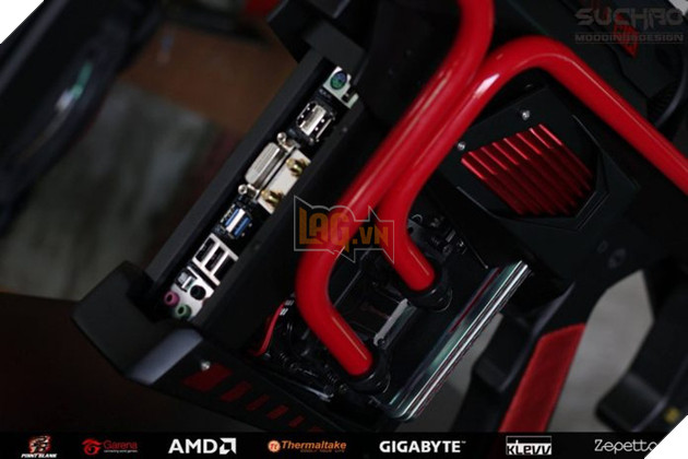 Ngất ngây với bộ case máy tính được mod thành hình súng ba-zét cực đẹp 6