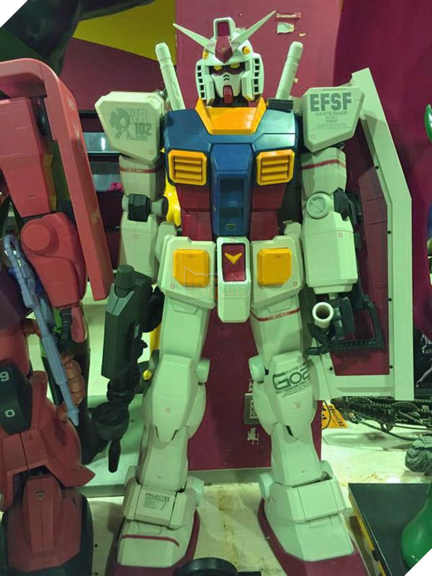 Bái phục vị CEO giàu có, bỏ ra hơn 20 năm sưu tập 30,000 món đồ anime/phim