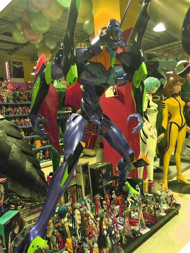 Bái phục vị CEO giàu có, bỏ ra hơn 20 năm sưu tập 30,000 món đồ anime/phim