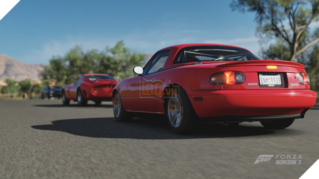 
Ngay cả những chiếc xe khiêm tốn như Mazda Miata này cũng có thể trở nên lộng lẫy nếu được chụp hình đúng lúc đúng chỗ
