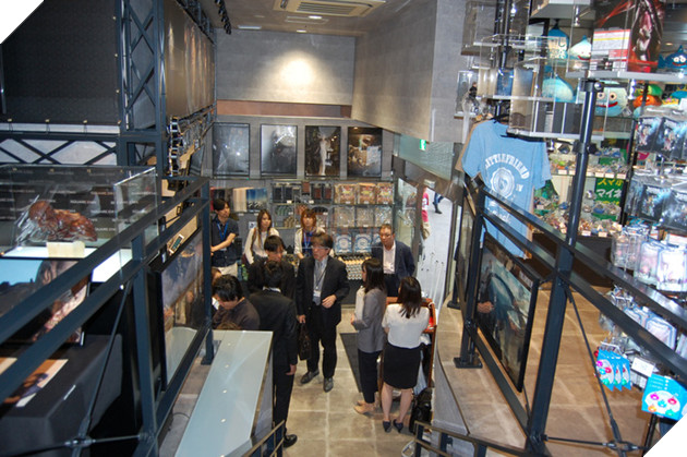 Otaku Nhật nô nức đến ăn uống tại nhà hàng Final Fantasy XV