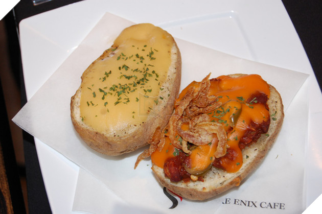 Otaku Nhật nô nức đến ăn uống tại nhà hàng Final Fantasy XV