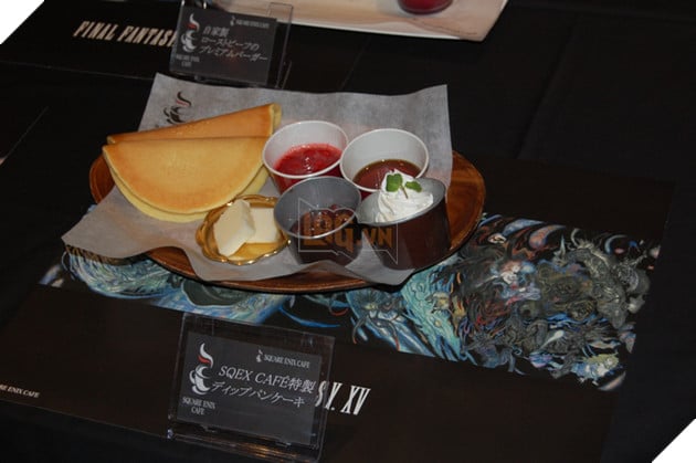 Otaku Nhật nô nức đến ăn uống tại nhà hàng Final Fantasy XV