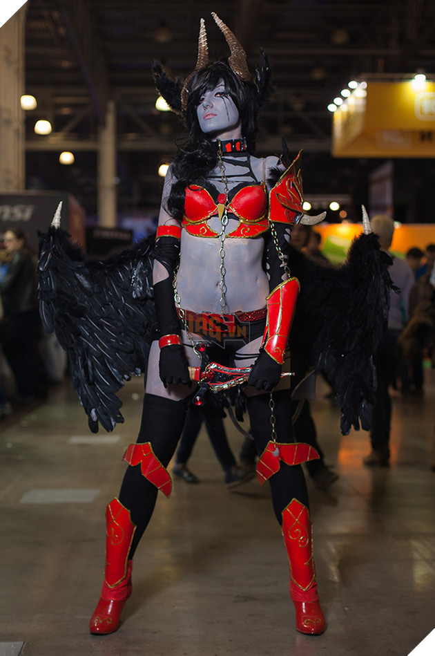 Tổng hợp những hình ảnh cosplay nóng tại sự kiện Comic Con của Nga