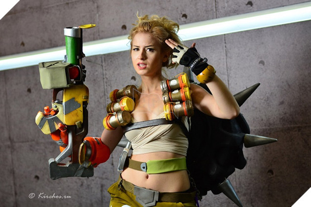 Tổng hợp những hình ảnh cosplay nóng tại sự kiện Comic Con của Nga