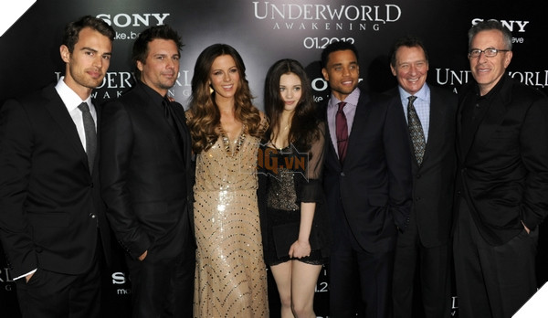 Trailer chính thức của Underworld: Blood Wars với ma cà rồng, ma sói và súng 2