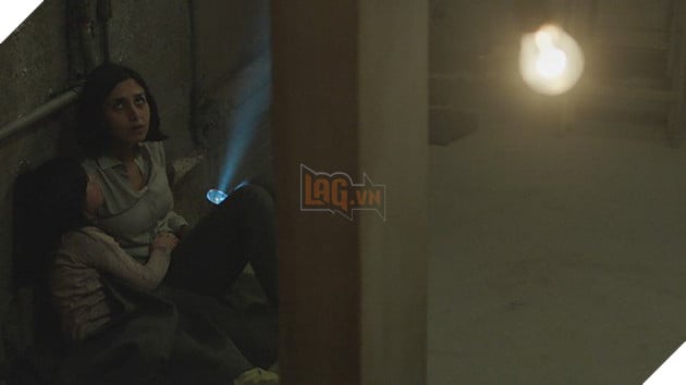 ‘Bong ma trong gio’ ket hop noi so ma quy va chien tranh hinh anh 2