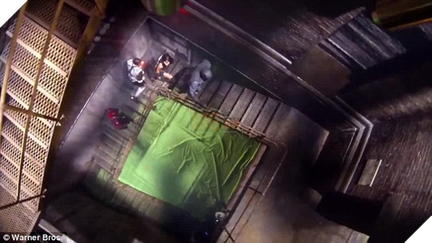 Hậu trường những cảnh hoành tráng trong siêu phẩm mới nhà DC 8