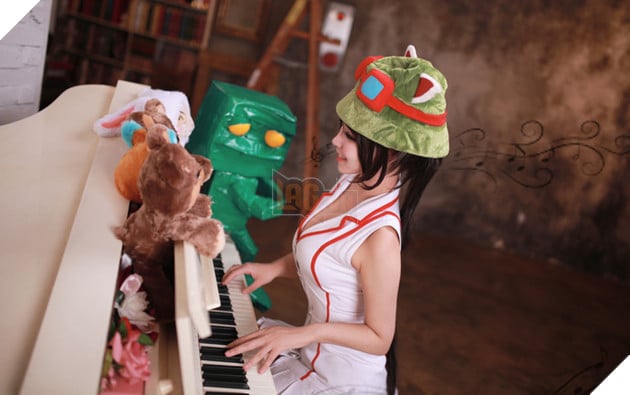 Chiêm ngưỡng bộ ảnh cosplay tuyệt đẹp về 2 cô nàng Akali và Ashe