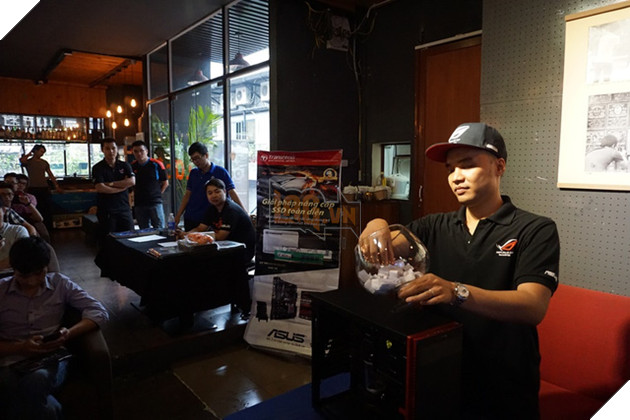 Asus tổ chức offline ba miền hướng dẫn game thủ lắp tản nhiệt nước