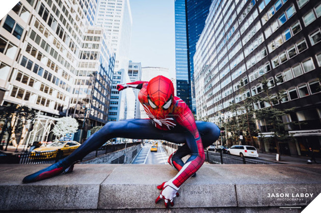 Choáng với anh chàng cosplay Spider-Man đẹp không kém poster phim thật