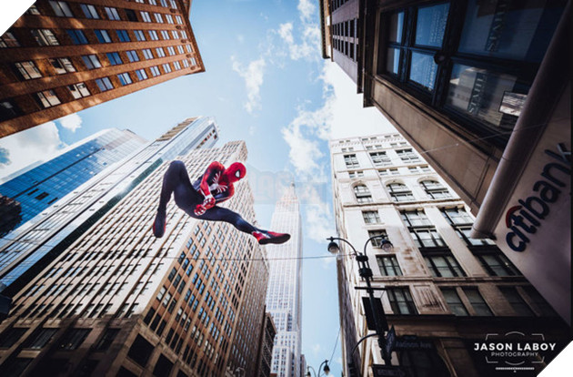 Choáng với anh chàng cosplay Spider-Man đẹp không kém poster phim thật
