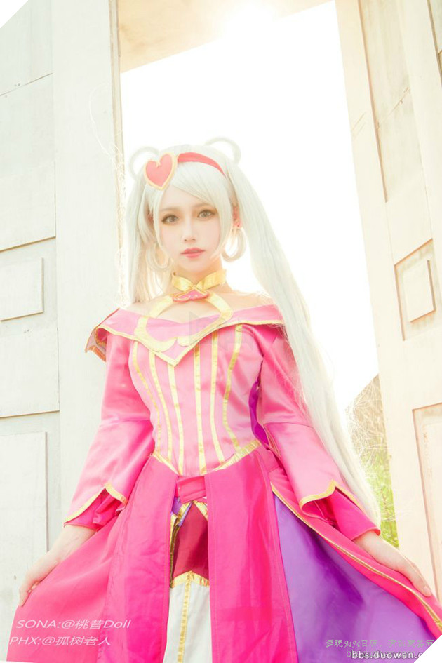Cosplay Sona Tiểu Tình Nhân