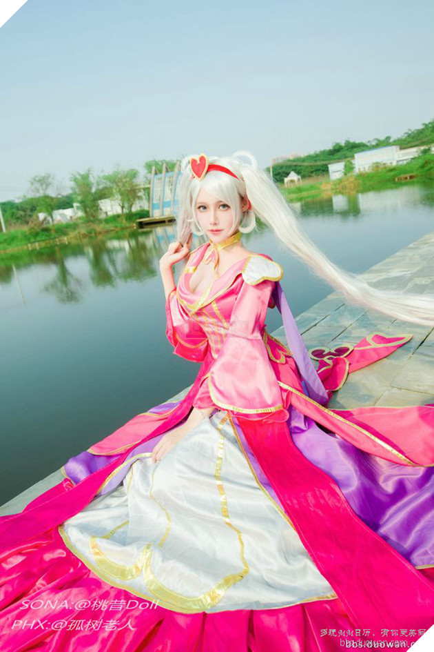 Cosplay Sona Tiểu Tình Nhân