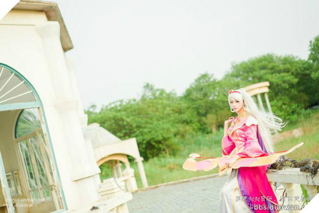 Cosplay Sona Tiểu Tình Nhân
