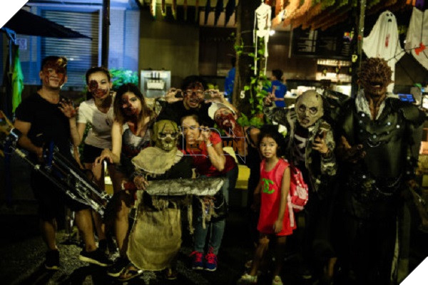 Giới trẻ Việt cháy hết mình trong đêm hội Halloween
