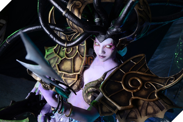 Giật mình với cosplay "Medusa" tuyệt đẹp trong WarCraft