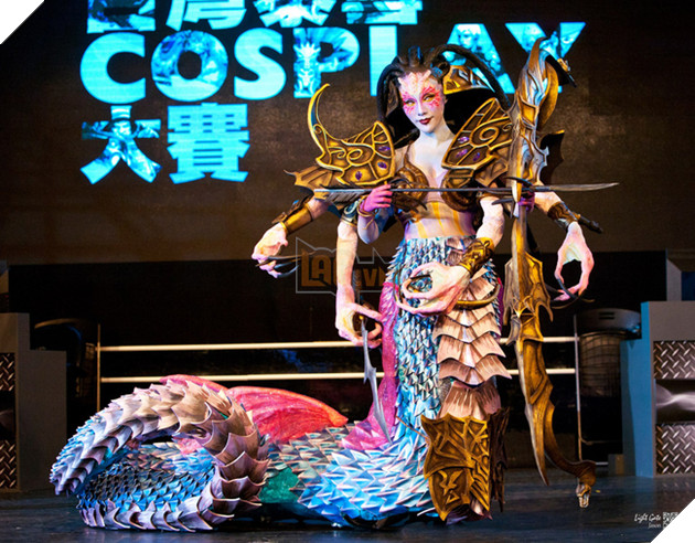 Giật mình với cosplay "Medusa" tuyệt đẹp trong WarCraft