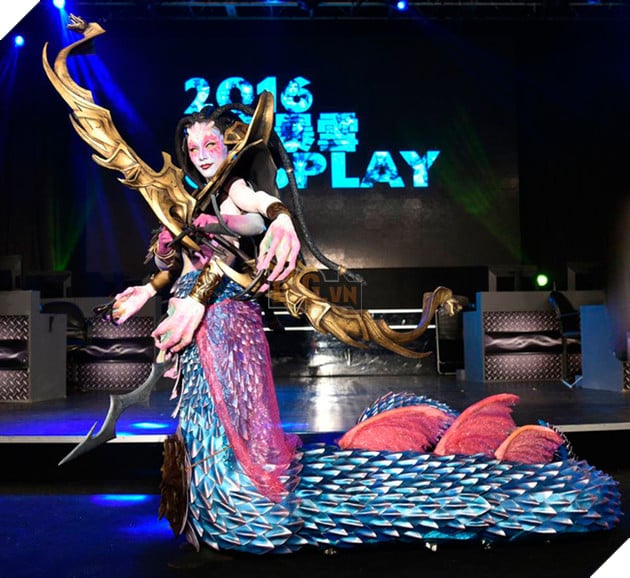 Giật mình với cosplay "Medusa" tuyệt đẹp trong WarCraft
