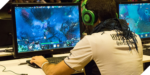 Nỗi khổ muôn thuở của dân cày Việt yêu game online nước ngoài