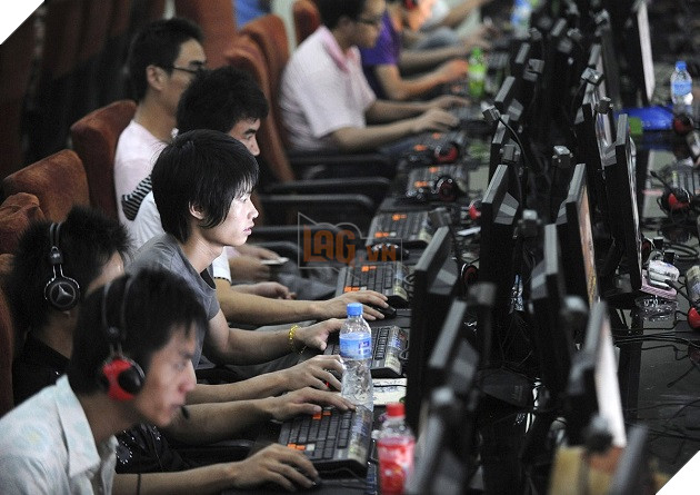 Nỗi khổ muôn thuở của dân cày Việt yêu game online nước ngoài