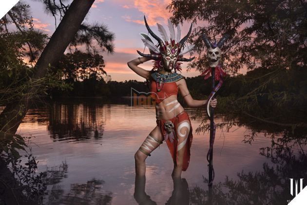 Ngắm nhìn bộ cosplay Diablo III đẹp như bước từ game ra