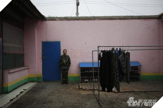 
Trung tâm cai nghiện game tại Trung Quốc có người canh gác chặt chẽ
