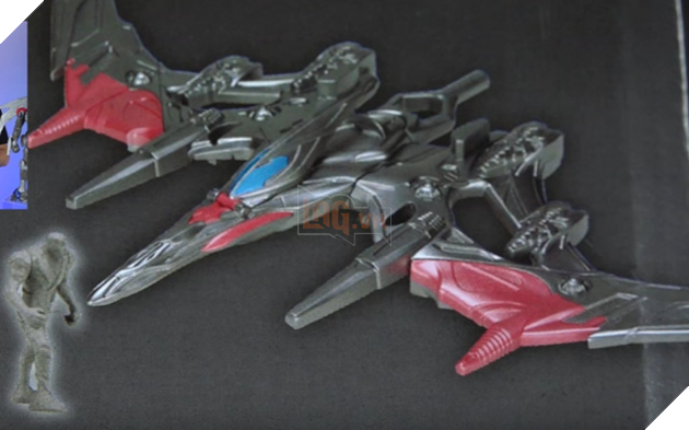 Fan hâm mộ Power Rangers kêu ca vì tạo hình của robot khổng lồ quá... xấu