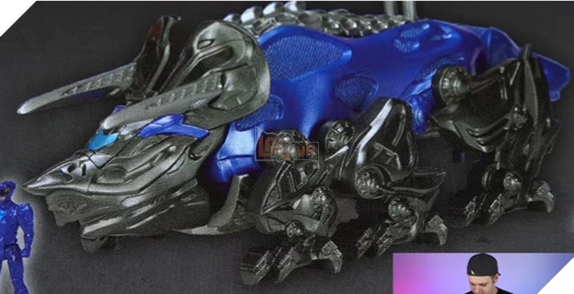 Fan hâm mộ Power Rangers kêu ca vì tạo hình của robot khổng lồ quá... xấu