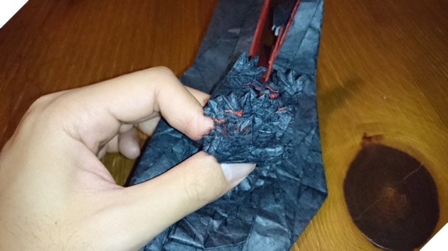 Lác mắt với màn gấp giấy quái vật Godzilla của người Nhật