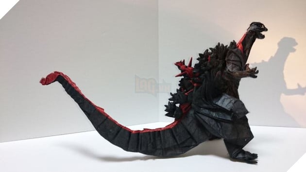 Lác mắt với màn gấp giấy quái vật Godzilla của người Nhật