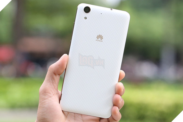 5 smartphone "đã ngon lại còn rẻ" cho game thủ Việt ít tiền