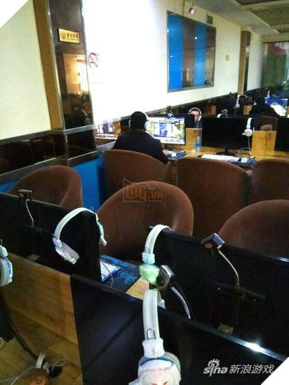 Choáng với thanh niên ngồi liền tù tì 1000 tiếng (gần 1,5 tháng) ngoài quán game không chịu về nhà