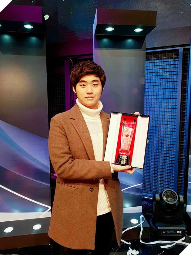 LMHT: SKT T1 đại thắng tại Korea Esports Award 2016, Faker còn ẵm riêng cho mình hai giải quan trọng nhất