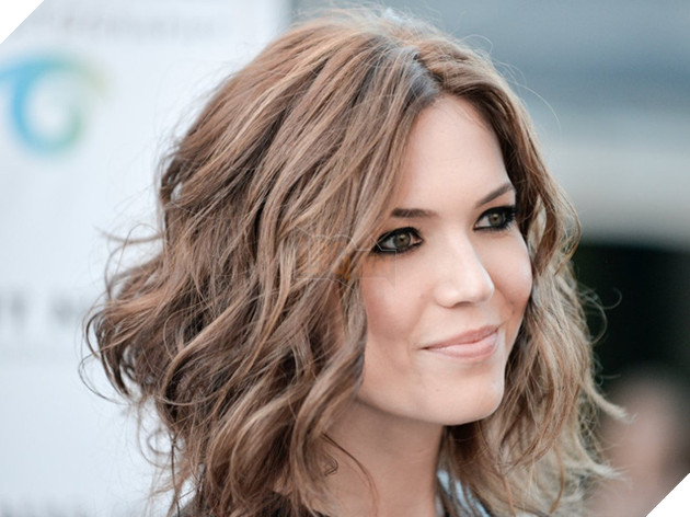 Đây là khuôn mặt thật sự phía sau của mỗi cô công chúa Disney