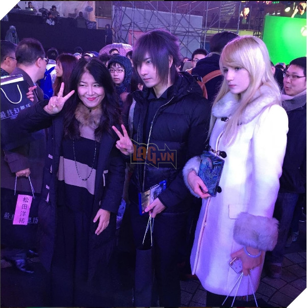 Noctis và Luna trong Final Fantasy XV bất ngờ xuất hiện ngoài đời thật