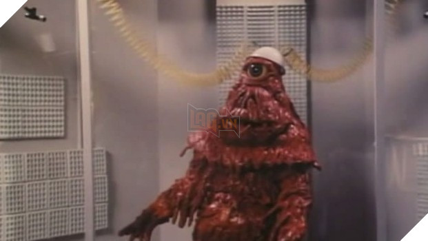 11 bộ phim khoa học viễn tưởng "chế" hài hước nhất mọi thời đại